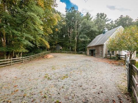 149 Walpole St, Dover, MA 02030 photo 22