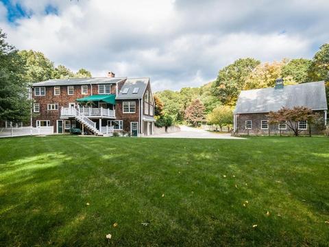 149 Walpole St, Dover, MA 02030 photo 2