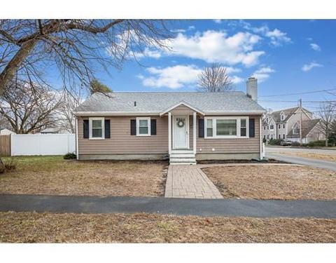 1 Donegal Cir, Danvers, MA 01923 photo 8