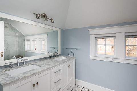 206 North St, Hingham, MA 02043 photo 16