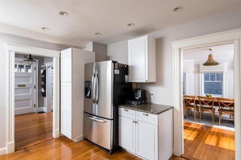 206 North St, Hingham, MA 02043 photo 4