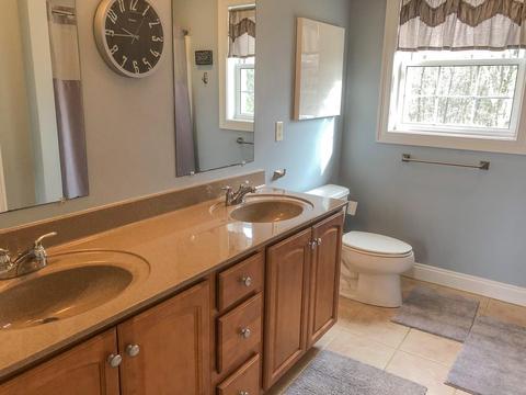 19 Regency Dr, Dracut, MA 01826 photo 18