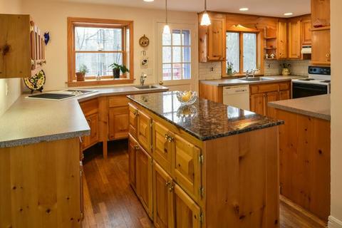 161 Cross St, Rowley, MA 01969 photo 10