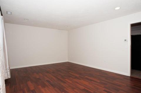 95 High St #E, Uxbridge, MA 01569 photo 8