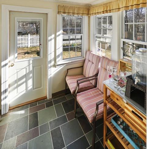 37 Gillette Cir, Springfield, MA 01118 photo 18