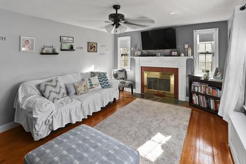 37 Gillette Cir, Springfield, MA 01118 photo 9