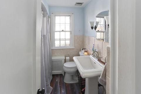 37 Gillette Cir, Springfield, MA 01118 photo 7