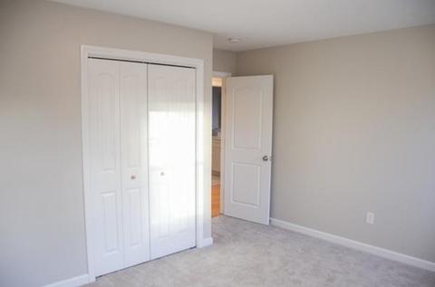 47 Oakwood Ter, Springfield, MA 01109 photo 25