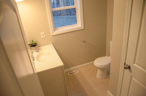 47 Oakwood Ter, Springfield, MA 01109 photo 13