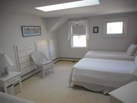 445 Williston Rd, Sagamore Beach, MA 02562 photo 18
