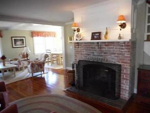 445 Williston Rd, Sagamore Beach, MA 02562 photo 9