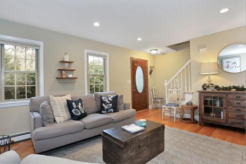 35 Chart Well Dr, Bourne, MA 02532 photo 6