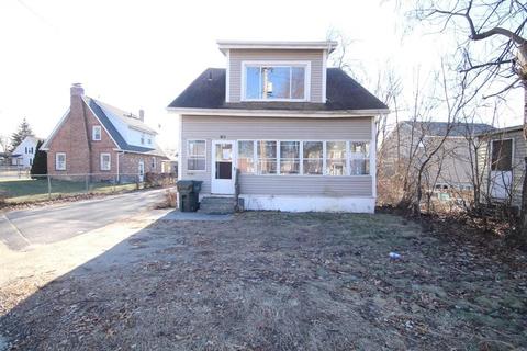 1303 Bay St, Springfield, MA 01109 photo 1
