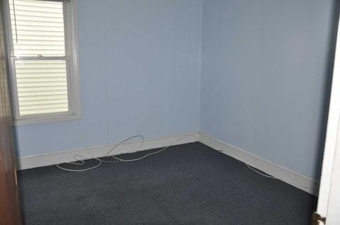 327 Harrison St, Fall River, MA 02723 photo 9