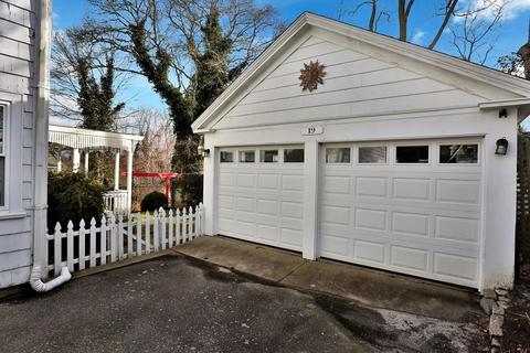 19 Harvard, Barnstable, MA 02601 photo 3