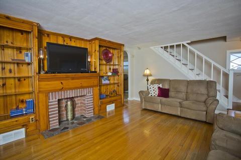 40 Bartels St, Springfield, MA 01128 photo 8