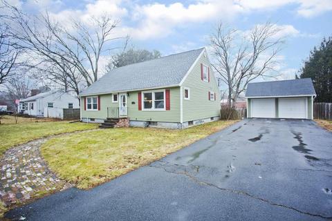 40 Bartels St, Springfield, MA 01128 photo 3
