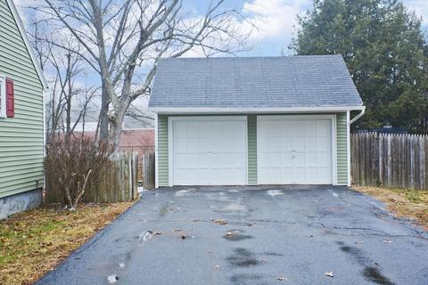 40 Bartels St, Springfield, MA 01128 photo 4