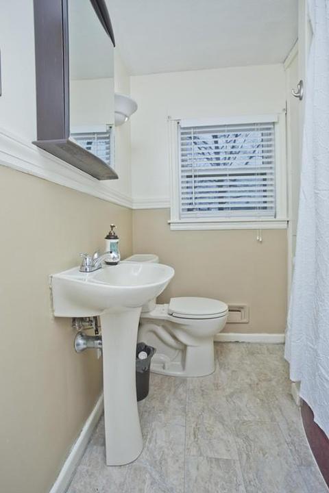 40 Bartels St, Springfield, MA 01128 photo 17