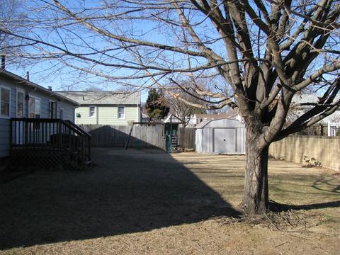 21 Lyman Rd, Chicopee, MA 01013 photo 4