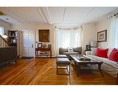 21 Tedesco St, Marblehead, MA 01945 photo 2