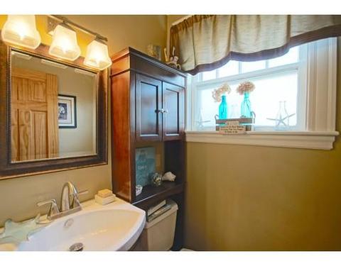 21 Tedesco St, Marblehead, MA 01945 photo 12