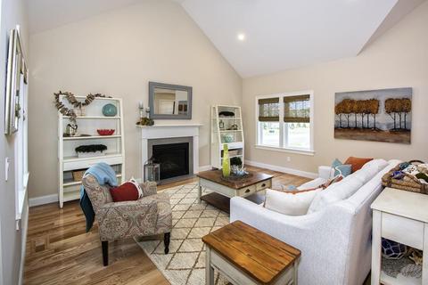 57 Cottage Ln, Mashpee, MA 02649 photo 5