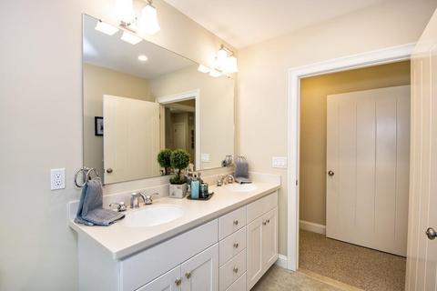 57 Cottage Ln, Mashpee, MA 02649 photo 10