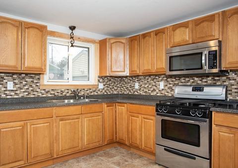 591 Plumtree Rd, Springfield, MA 01118 photo 13