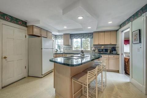 129 Bancroft Ave, Reading, MA 01867 photo 12