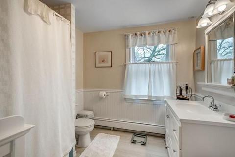 129 Bancroft Ave, Reading, MA 01867 photo 13
