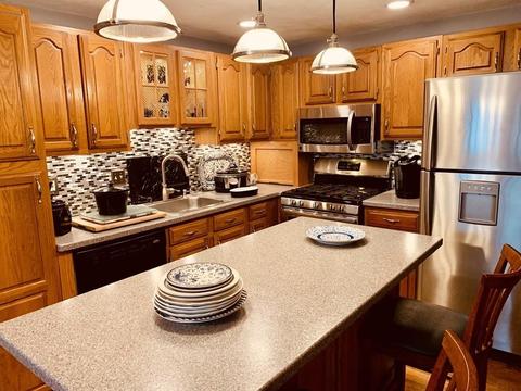 49 Earle St #C, Fall River, MA 02723 photo 3