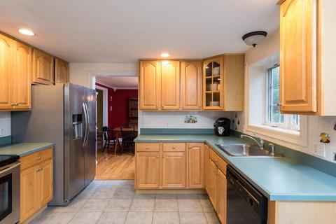 75 Union St, Hanson, MA 02341 photo 4