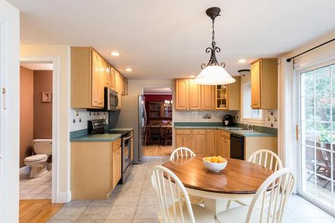75 Union St, Hanson, MA 02341 photo 2