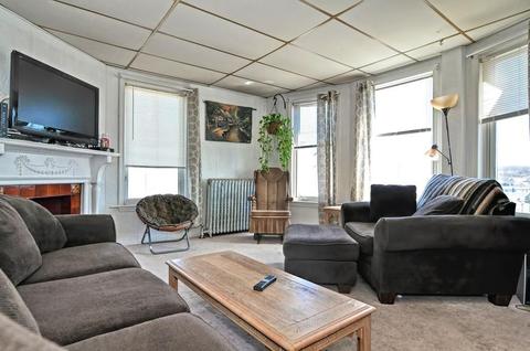 10 Commonwealth Ave, Gloucester, MA 01930 photo 2