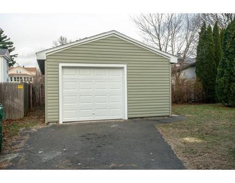 24 Ferry St, Chicopee, MA 01013 photo 15