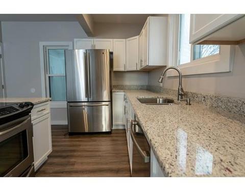 24 Ferry St, Chicopee, MA 01013 photo 4