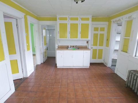 11 Langdon St, Springfield, MA 01104 photo 6