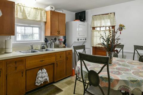 7 Champlain Rd, Salem, MA 01970 photo 8