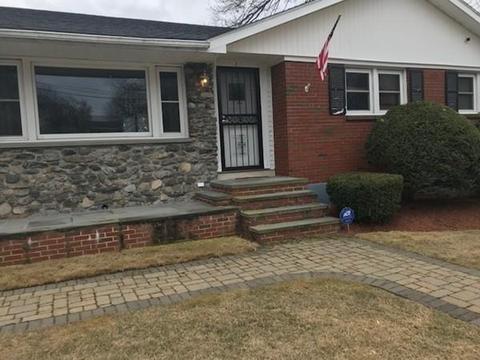 2 Pilgrim Rd, Lawrence, MA 01841 photo 1