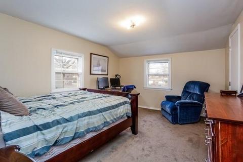 83 Tulsa St, Springfield, MA 01118 photo 14