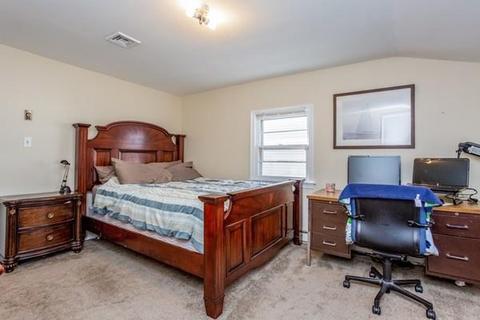 83 Tulsa St, Springfield, MA 01118 photo 13