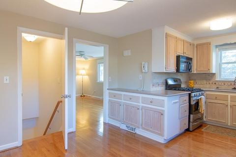 103 Jersey St, Marblehead, MA 01945 photo 5