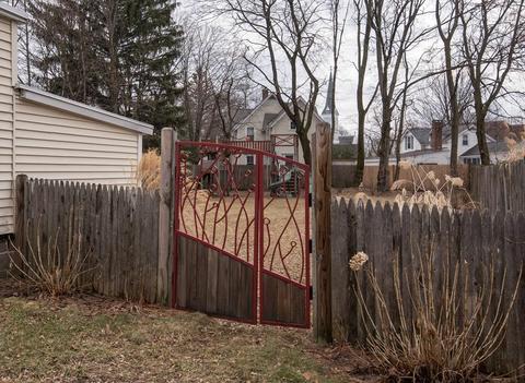 8 Middle, Northampton, MA 01062 photo 3