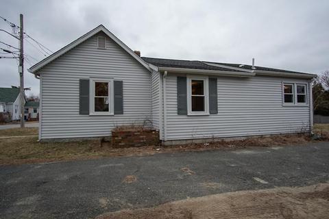 17 Cherry St, Wareham, MA 02571 photo 3