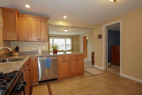 17 Cherry St, Wareham, MA 02571 photo 6