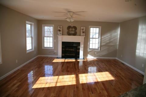 218 Naismith St, Springfield, MA 01104 photo 7