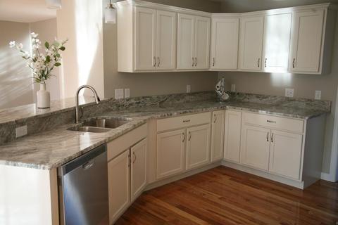 218 Naismith St, Springfield, MA 01104 photo 2