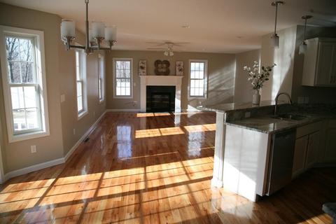 218 Naismith St, Springfield, MA 01104 photo 6