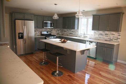 224 Naismith St, Springfield, MA 01104 photo 2